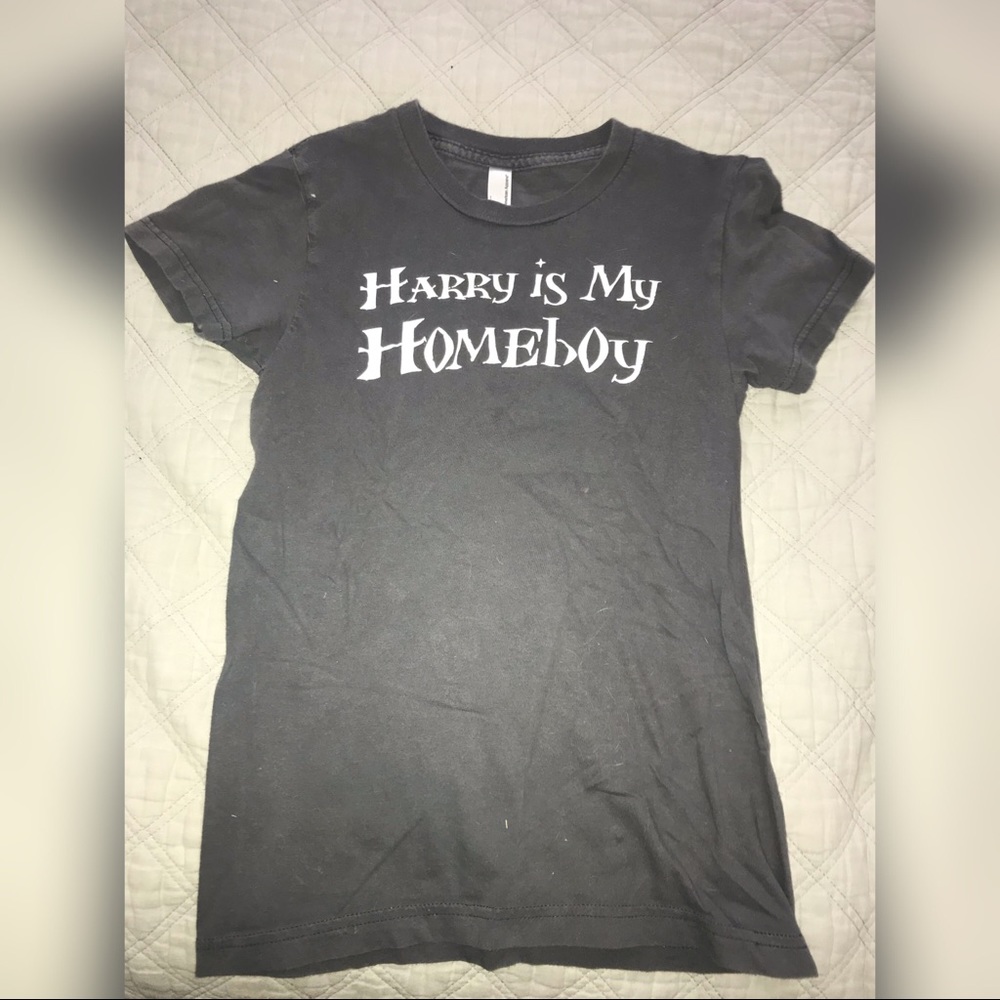 Grey American apparel t-shirt